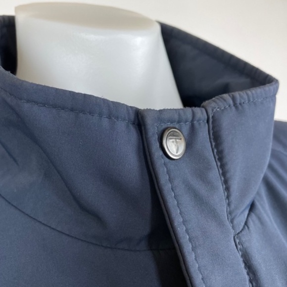 Tumi Heavy Technical Jacket - Like New - Picture 10 of 10